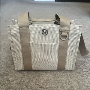 Lululemon Two-Tone Canvas Mini Tote bag 4.5L